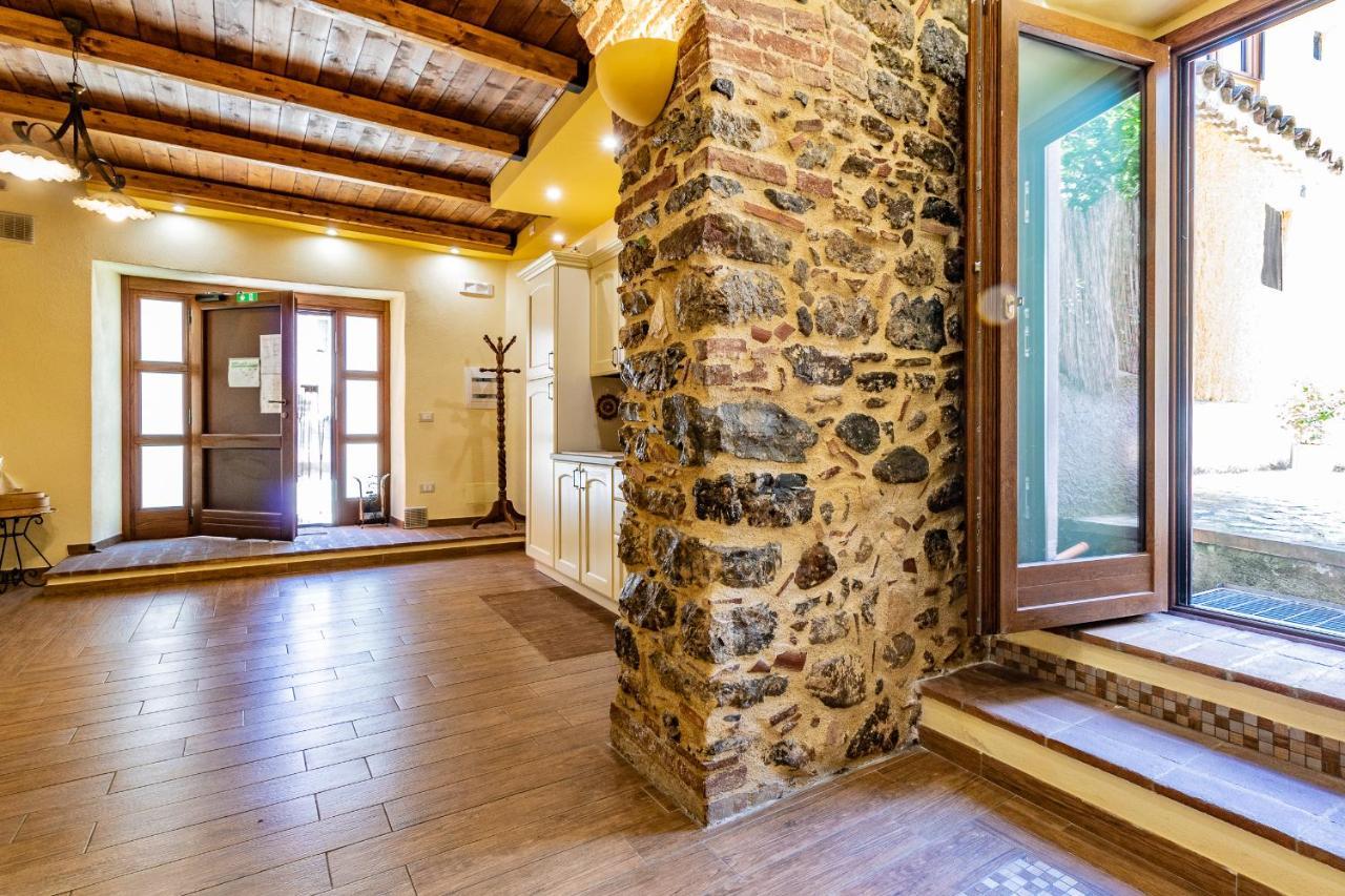 Casa Vacanze 'Zia Lucia' Lägenhet Sarconi Exteriör bild