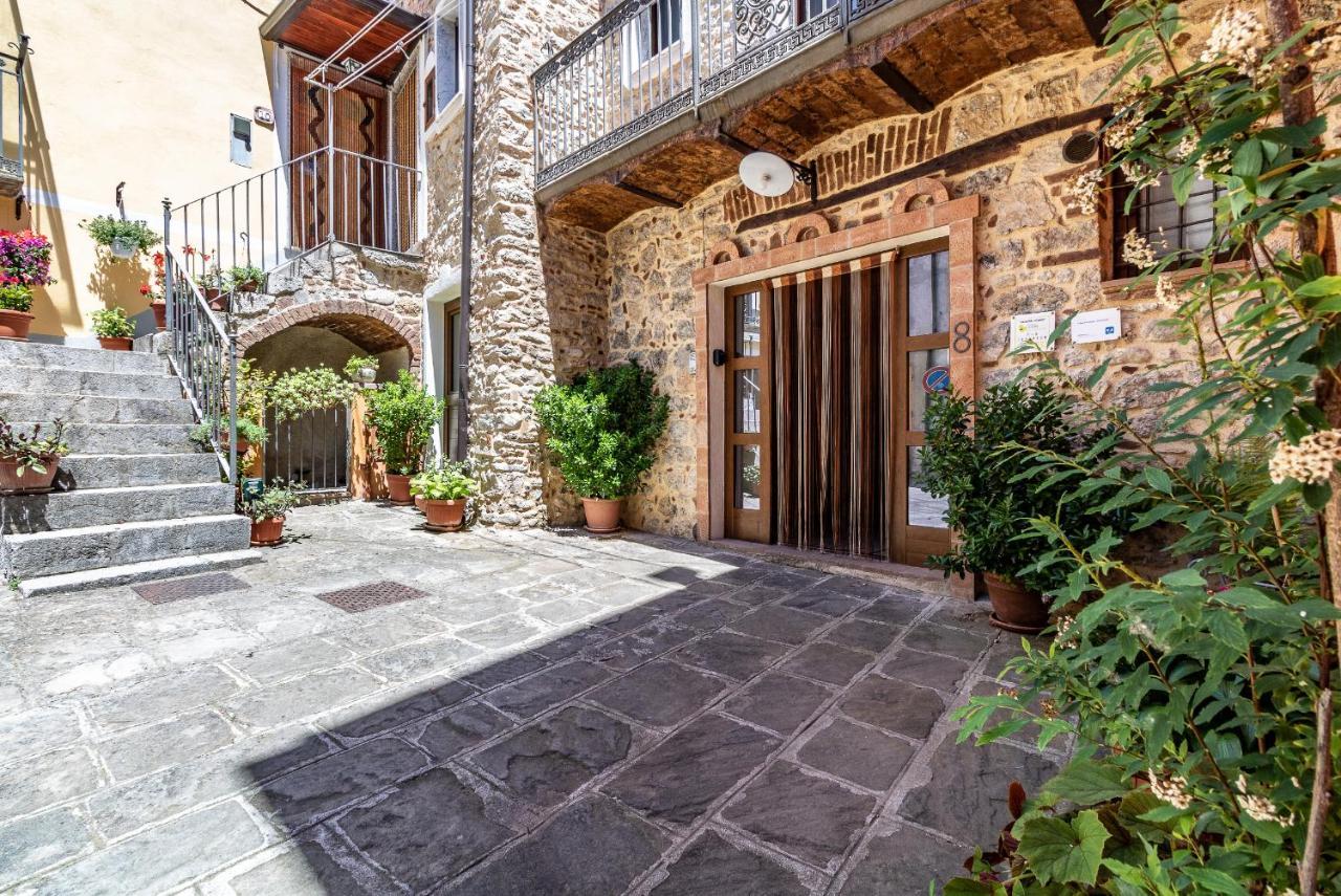 Casa Vacanze 'Zia Lucia' Lägenhet Sarconi Exteriör bild