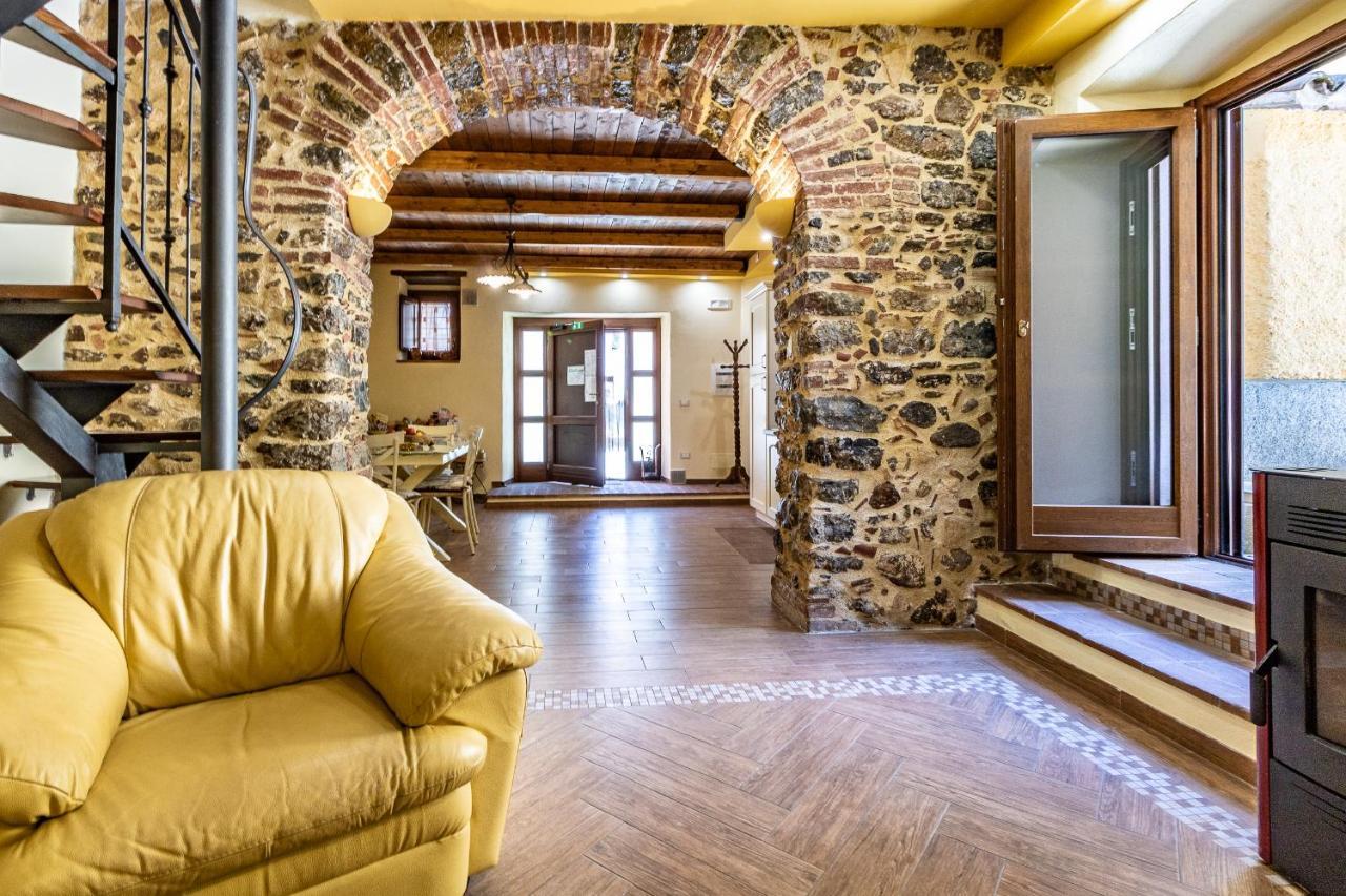 Casa Vacanze 'Zia Lucia' Lägenhet Sarconi Exteriör bild
